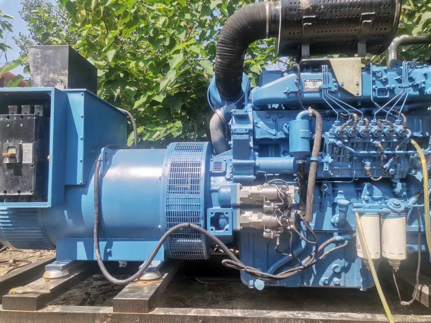 清水河详细说明降低 800kW 柴油发电机输出电流波动的方法